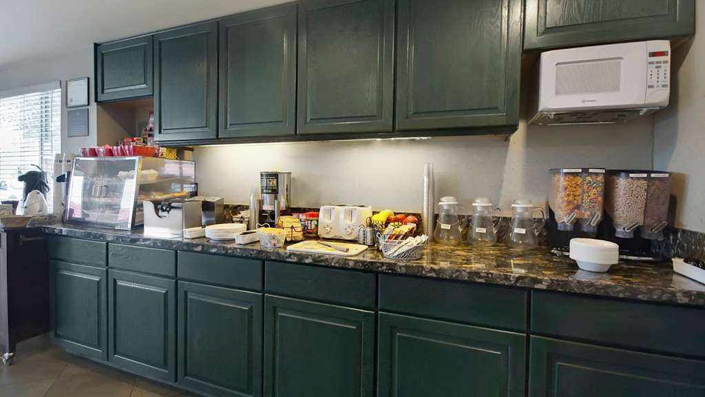 Magnuson Hotel Park Vue Ely Interieur foto